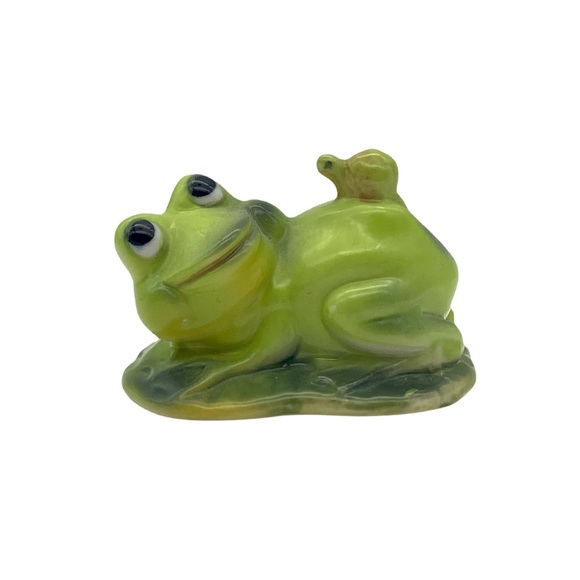 Vintage Josef Original mini ceramic frog and snail figurine